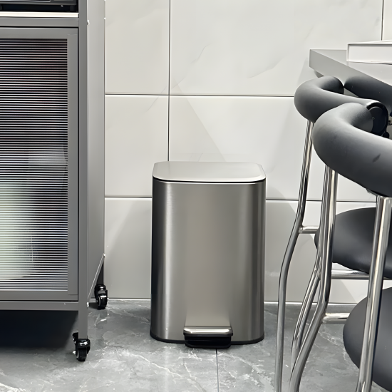 Metal Trash Can 5 Liter